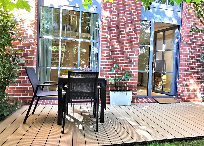 Garden * فروتسواف